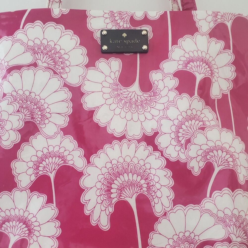 Kate Spade Daycation Tote Bag Japanese Floral Pink White Water Resistant Travel - Picture 3 of 16